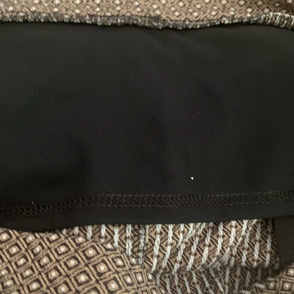 CHICOS ANKLE PANTS - Picture 3 of 7